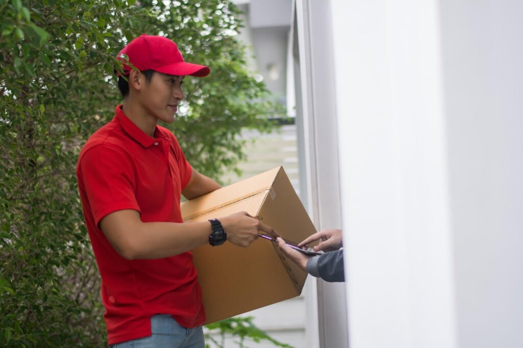 man doing last mile delivery
