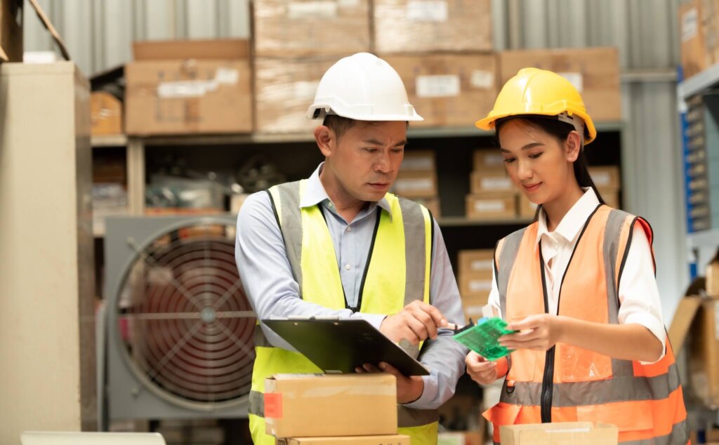 how logistic companies manage reverse logistics